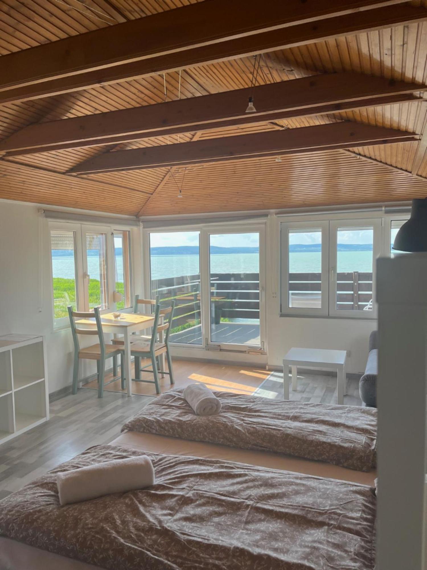 Balatonszárszó Beach Resident מראה חיצוני תמונה